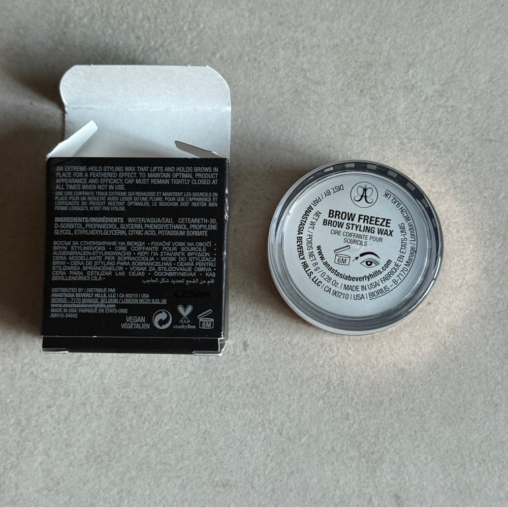 Anastasia Beverly Hills Brow Freeze Brow Styling Wax Full Size - Picture 3 of 3